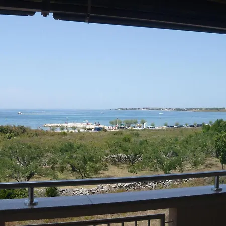 Apartman House In Near Sandy Beaches & Nin Zaton