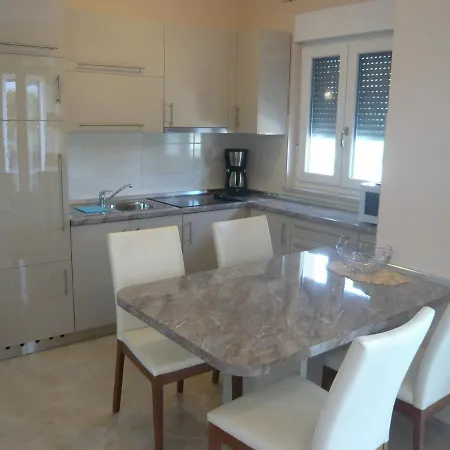 Apartman House In Near Sandy Beaches & Nin Zaton