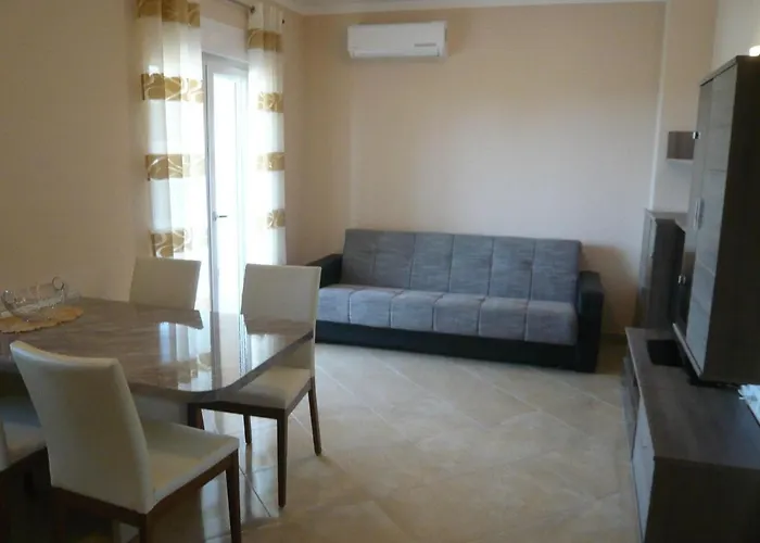 Apartament House In Near Sandy Beaches & Nin *