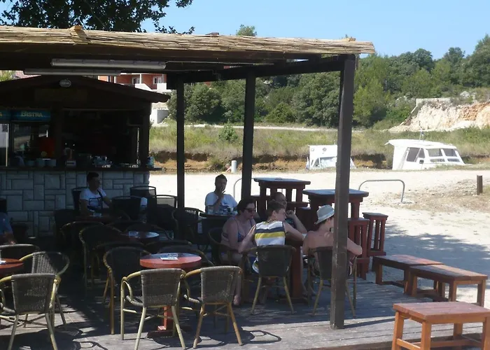 House In Near Sandy Beaches & Nin Zaton (Zadar)