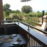 House In Near Sandy Beaches & Nin شقة زاتون