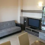 شقة House In Near Sandy Beaches & Nin