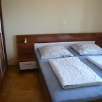 House In Near Sandy Beaches & Nin