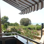 House In Near Sandy Beaches & Nin شقة *
