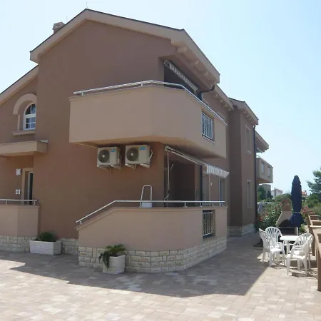 Apartment Jasna In Zaton Close To The